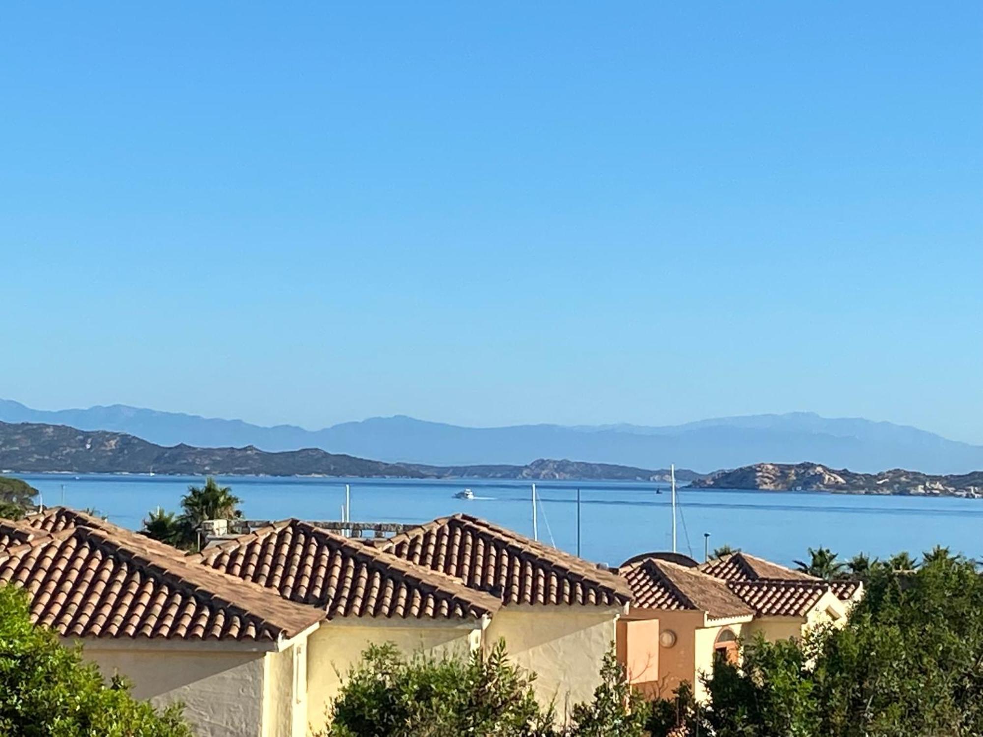 بالاو Club Esse Residence Capo D'Orso المظهر الخارجي الصورة