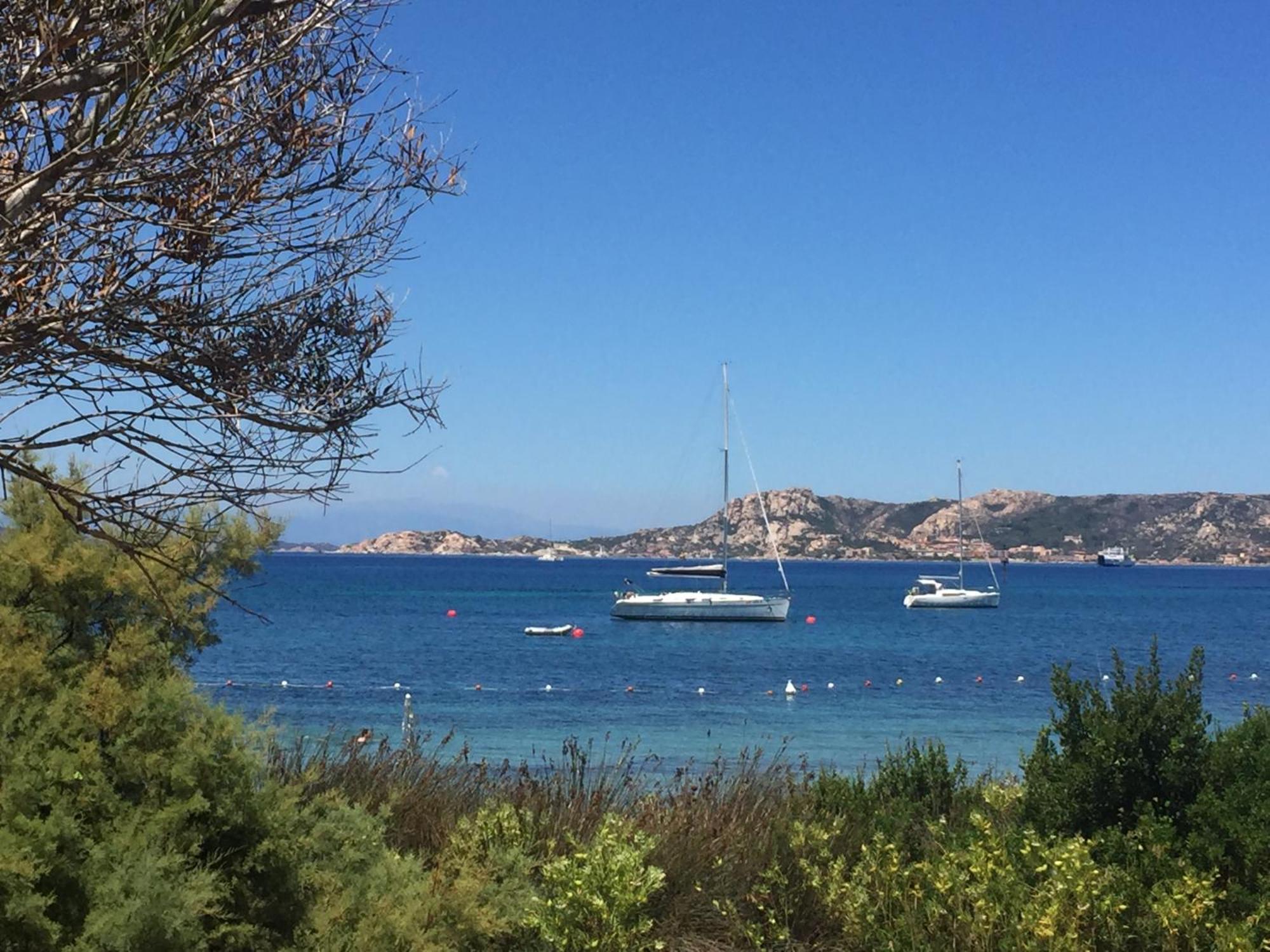 بالاو Club Esse Residence Capo D'Orso المظهر الخارجي الصورة