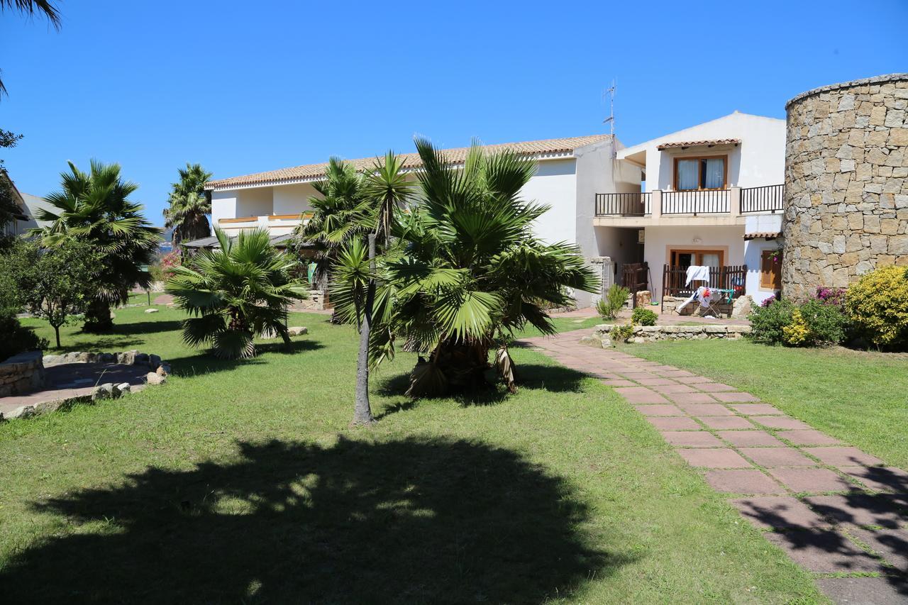 بالاو Club Esse Residence Capo D'Orso المظهر الخارجي الصورة